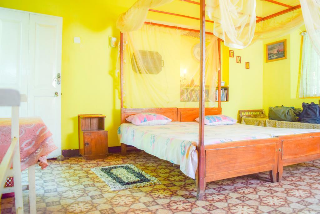 Shammie Guest House Hikkaduwa Extérieur photo