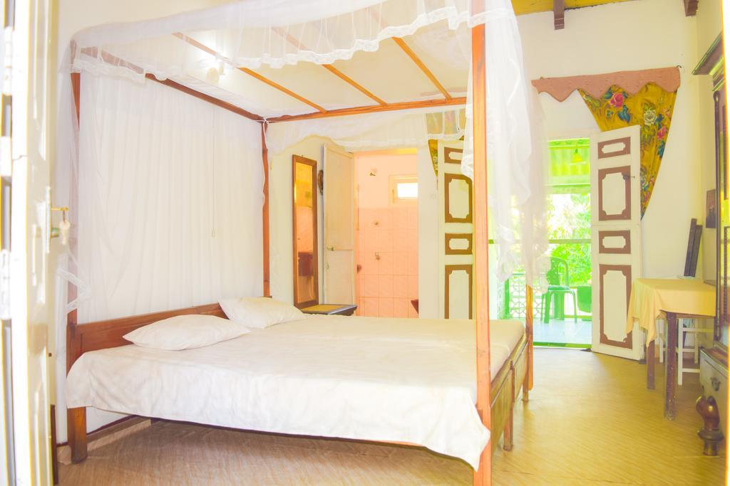 Shammie Guest House Hikkaduwa Extérieur photo