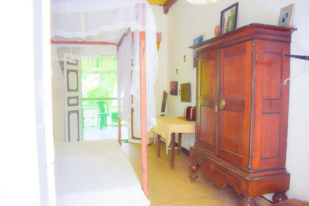 Shammie Guest House Hikkaduwa Extérieur photo